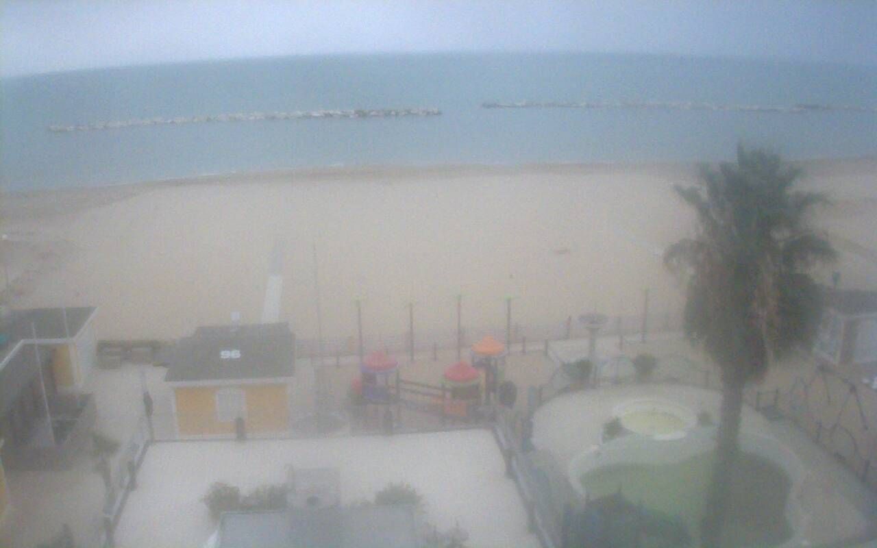 Cattolica: Beach 96 Webcam