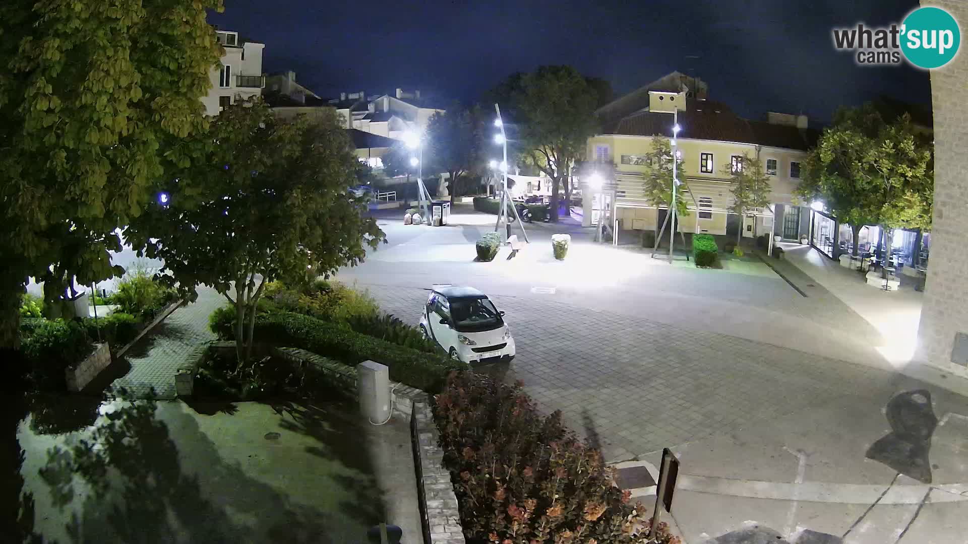 Webcam live – Novi Vinodolski – Main street Hrvatskih Branitelja