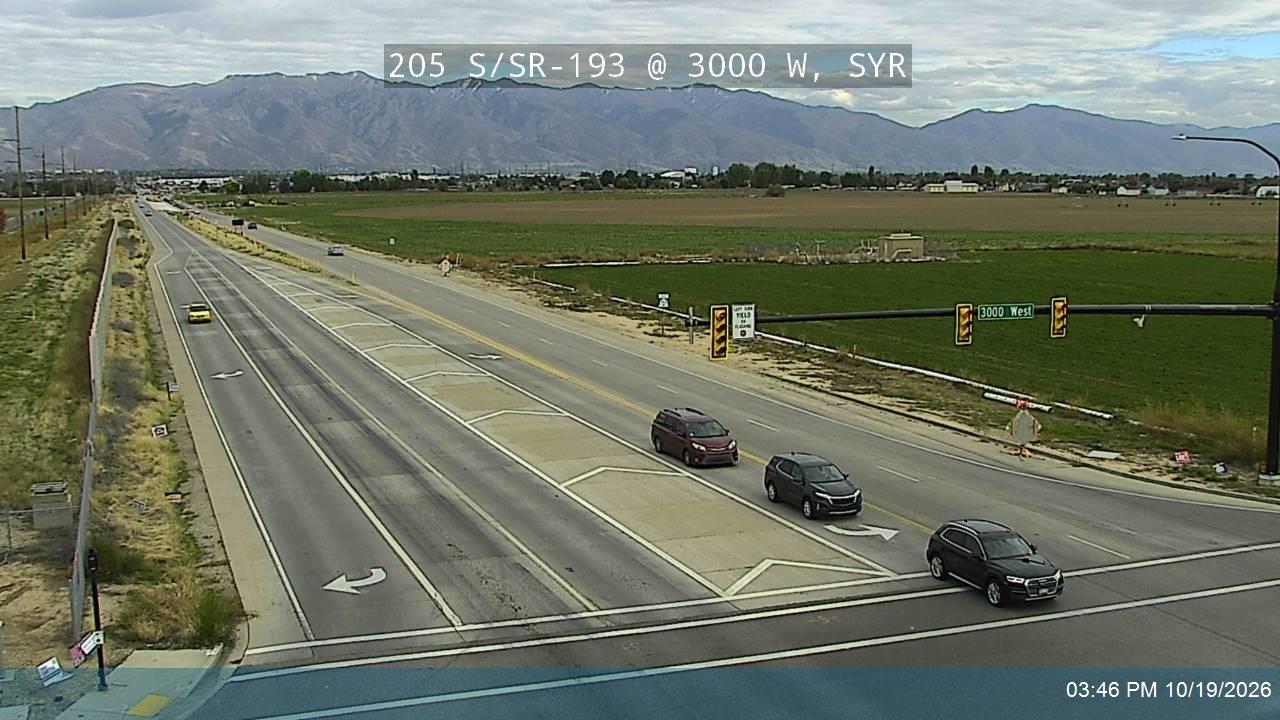 205 S / SR-193 @ 3000 W, SYR