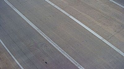 Bettendorf: WWD - I-74 @ MM 4.9 (N end of WB Bridge)