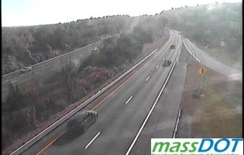 Holyoke › South: I-91: I-91-SB-MM18.3 - scenic view turnout: SOUTH