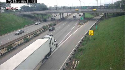 Kansas City: Central Business District KC: I-70 E @ 9TH ST