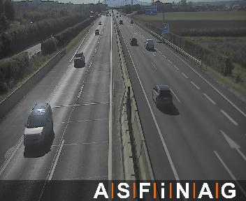 A09, bei  Schachenwald-IBC Businesscenter, Blickrichtung Spielfeld - Km 191,40