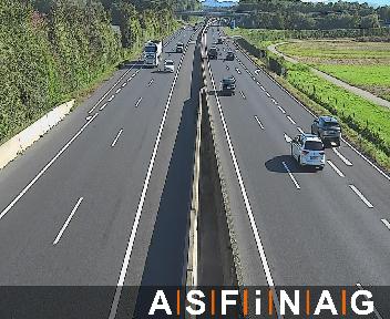 A09, bei  Leibnitz, Blickrichtung Spielfeld - Km 213,80
