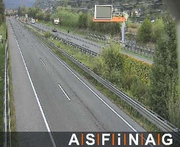 A10, bei  Villach, Blickrichtung Salzburg - Km 182,15