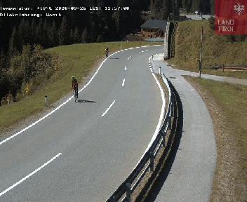 B198, Lechtalstraße Lechleiten Rchtg. Warth, Blickrichtung Warth