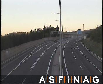 S10, bei Tunnel Manzenreith, Blickrichtung Prag - Km 20,28