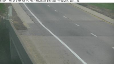 Maquoketa › North: Caves Road - Blues Highway