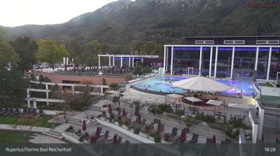 Bad Reichenhall › North-west: RupertusTherme - Alpgym Fitnesscenter in der Rupertustherme - Steinerner Jäger Steig - Paragleiter Startplatz Mittelstaufen