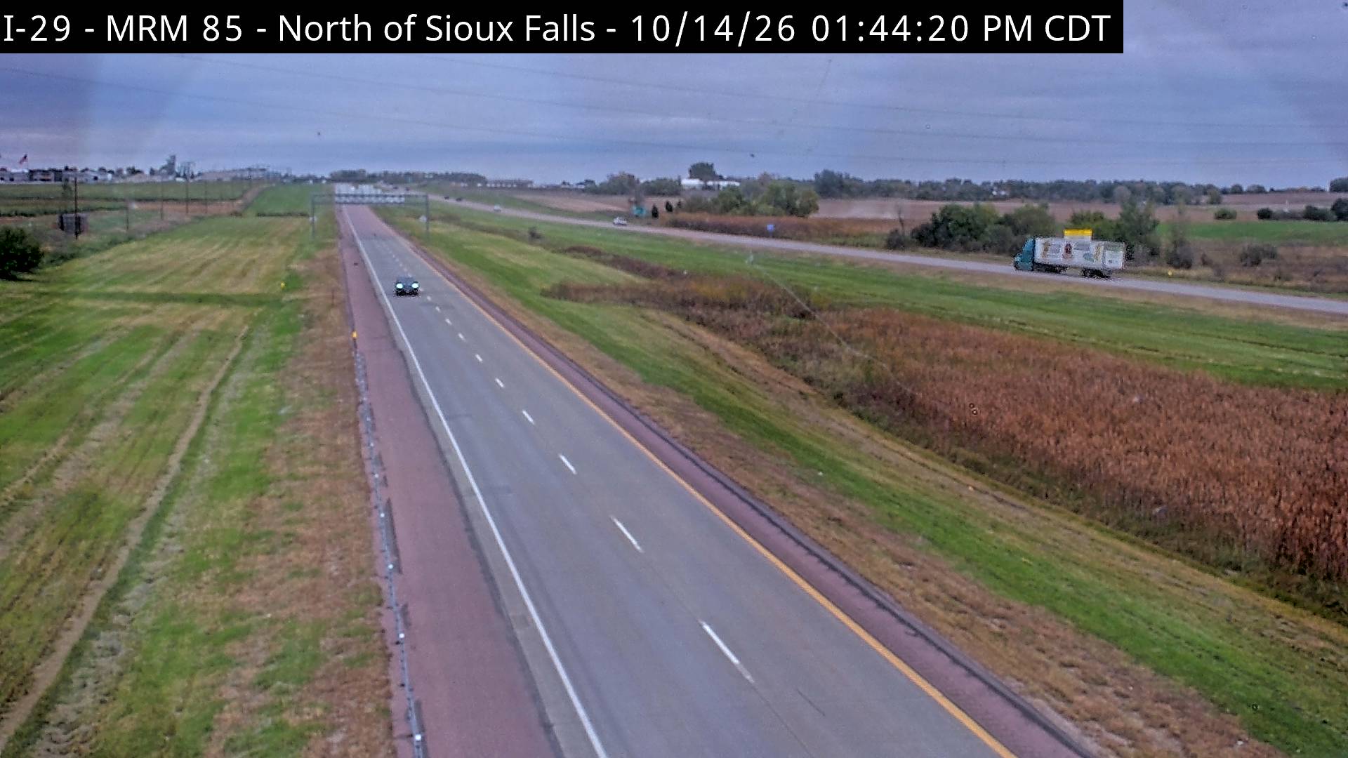 Sioux Falls-north of town along I-29 @ MP 85.3 looking north