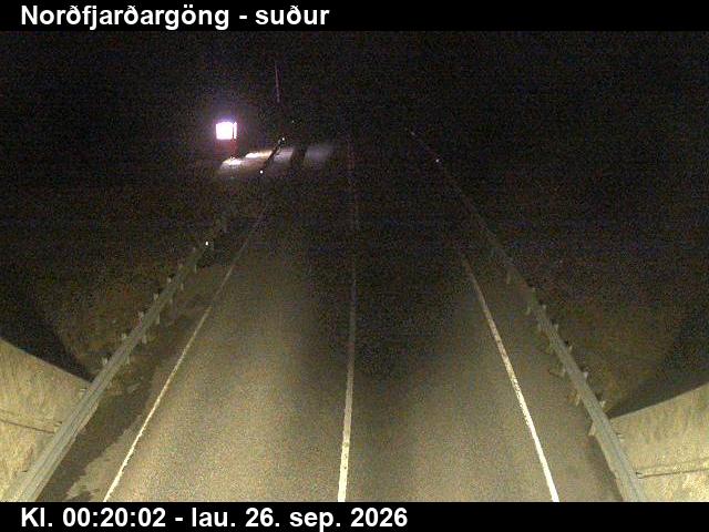 Norðfjarðargöng-suður — Norðfjarðargöng séð til Eskifjarðar
