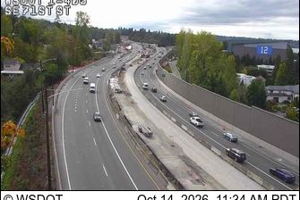 Bellevue: I-405 at MP 8: SE 71st St
