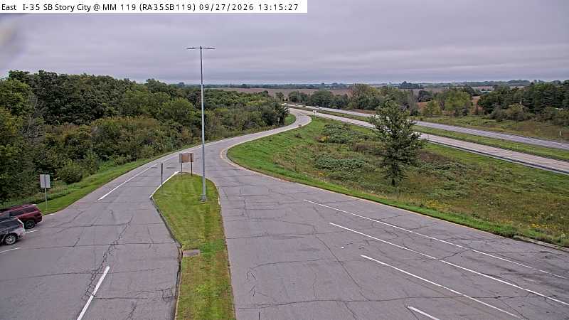 Parking Only: I-35 SB MM 119 near Story City