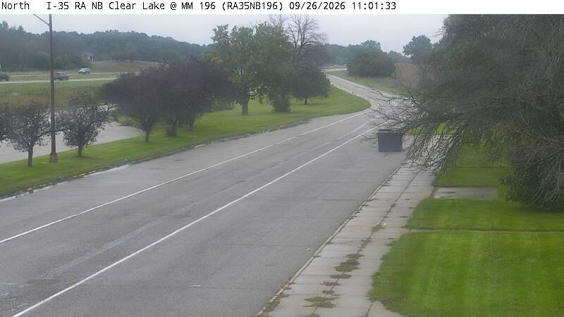 Parking Only: I-35 NB MM 196 near Clear Lk