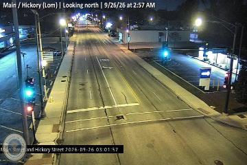Main / Hickory (Lom) (North)