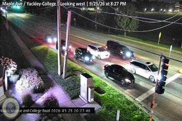 Maple Ave / Yackley-College (West)