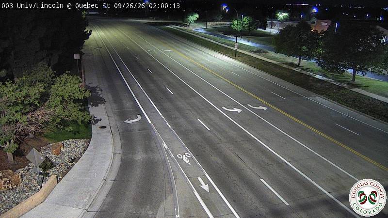Quebec St MP 002.00 NB at Lincoln Ave / University Ave: Looking South