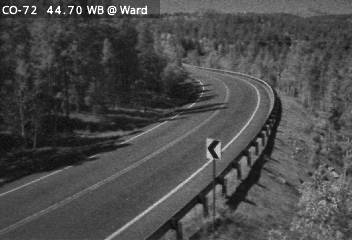CO 72 MP 044.75 WB : 0.7 miles W of Brainard Lake Rd in Ward: Looking at Road Surface