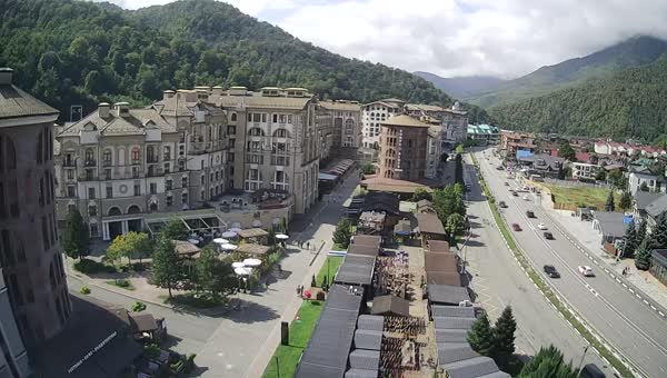 Rosa Khutor Market, 540m