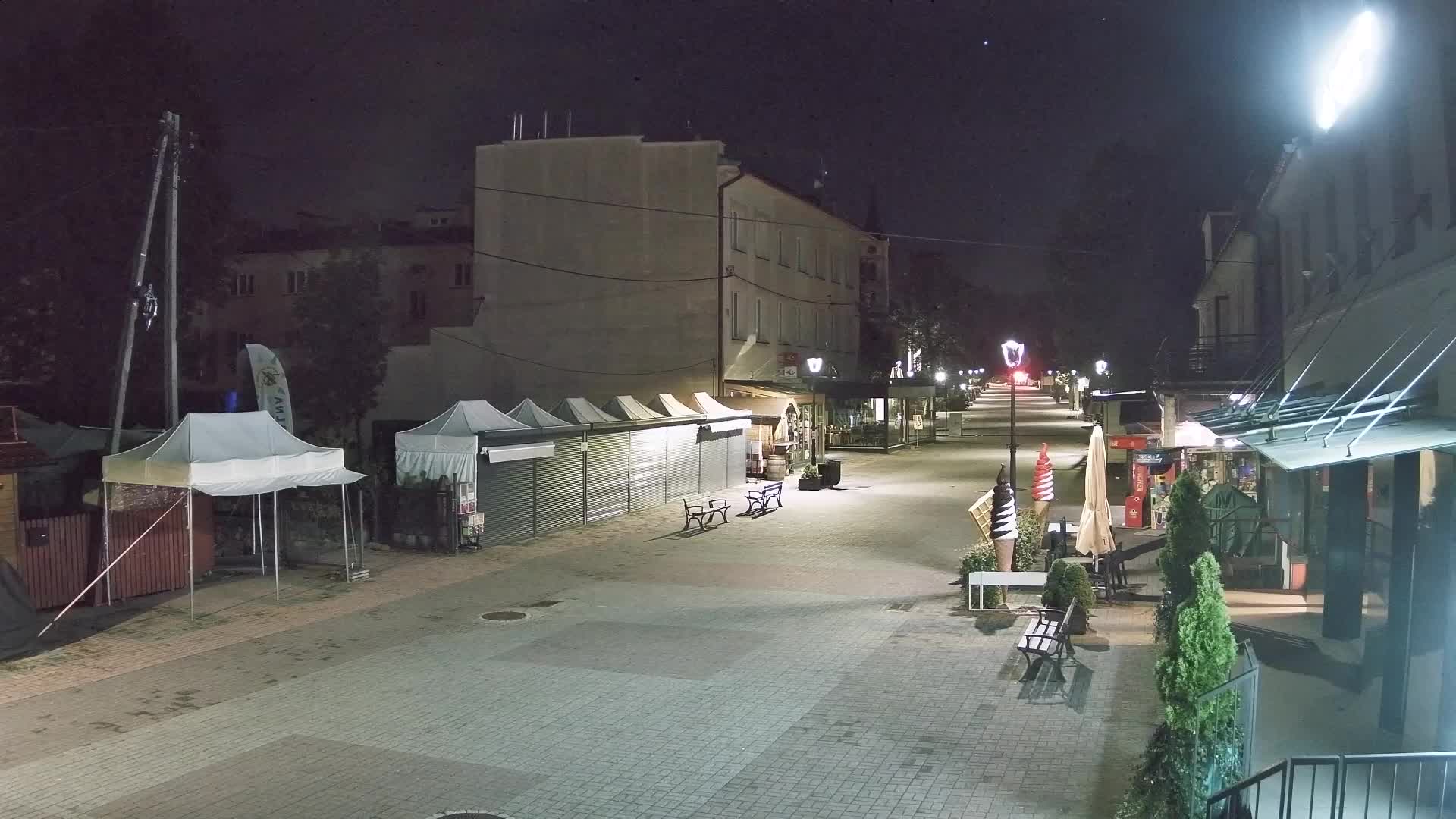WISŁA - widok na deptak