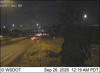 I-5 at MP 189.1: Everett Mall Way