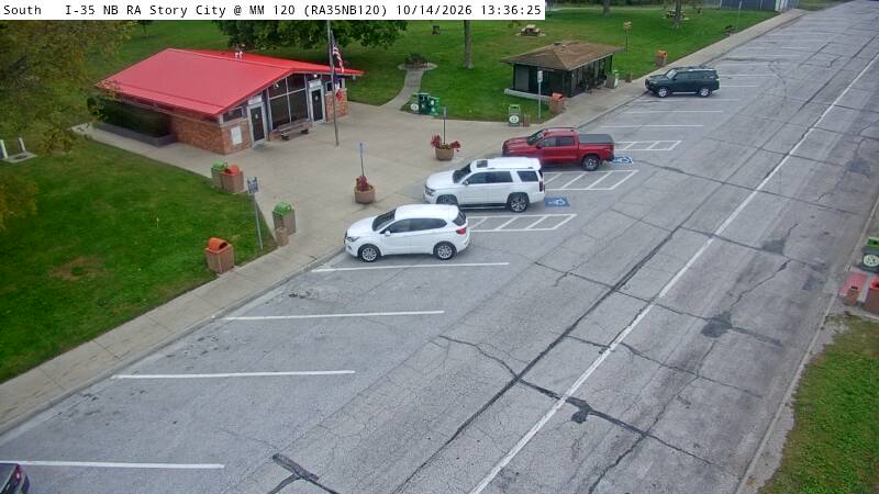 Rest Area: I-35 NB MM 120 near Story City