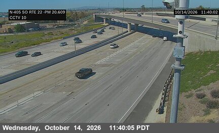 I-405 — I-405 : (10) South of SR-22