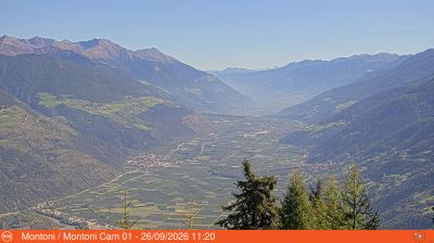 Prad am Stilfserjoch - Prato allo Stelvio › East: Prad am Stilfser Joch - Val Venosta - Eyrs - Laas