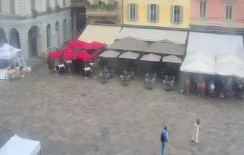 Lugano: Piazza Riforma