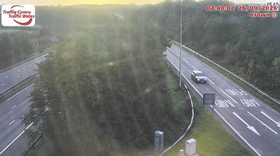 Cardiff › North-east: M4 westbound at junction 33 (Capel Llanilltern)