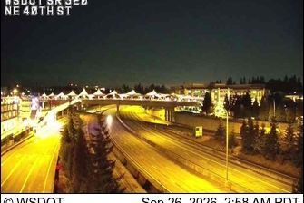 Bellevue: SR 520 at MP 10.1: NE 40th St