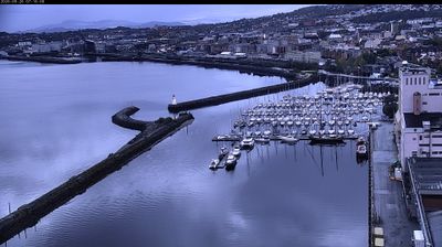 Trondheim › North-east: Skansen Gjestehavn - Trondheim Fishing - Skansen Fyr - Svingbrua - Rockheim - Pirbadet - Nidelva