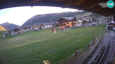 Livigno: webcam - view on - Ski School area - LivignoGO