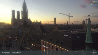 Munich: Marienplatz - Altes Rathaus
