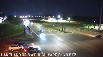 Mill Creek: Lakeland Dr at Hugh Ward Blvd