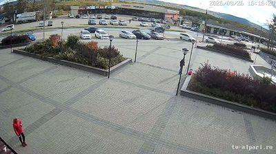 Шелеховское городское поселение: 4-й микрорайон: Площадь ТЦ "Меркурий" и "Дом быта", кам 2