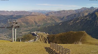 Vignec: Soum de Matte › East: Station de ski du Pla d'Adet, Saint Lary Soulan