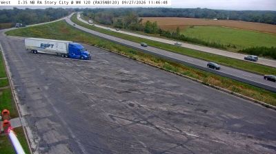 Roland: Rest Area: I-35 NB MM 120 near Story City - Truck Parking 1