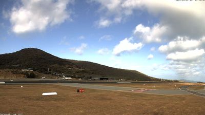 Whitsunday Regional › South-east: Hamilton Island Airport