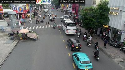 Ward 13: Trần Quang Diệu - Đường Lê Văn Sỹ