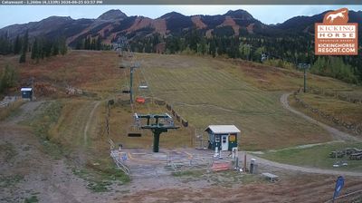 Kicking Horse Mountain Resort › South-west: Catamount Chairlift - Top