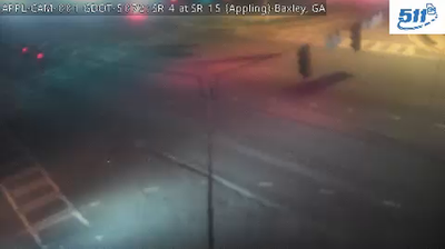 Nesser: US 61 (Traffic closest to this camera is traveling southbound on US 61)