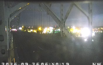 Louisville: I-64: ky1-064-000-1-wb-_-cam-1 KY I-64 WB - 0.1 @ SHERMAN MINTON BY CENTER UPPER DECK