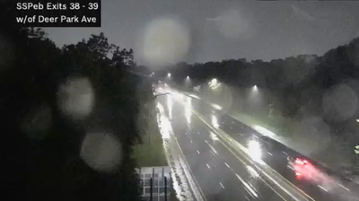 North Babylon › East: Southern State Parkway