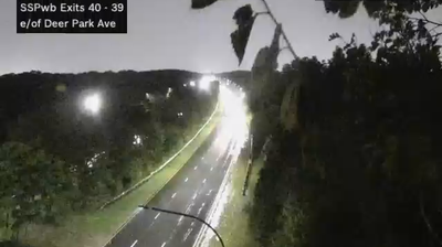 Bay Shore › West: Southern State Parkway
