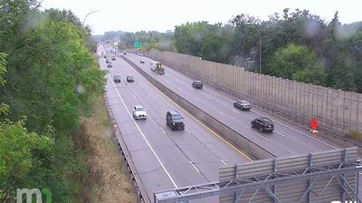 Saint Louis Park › South: MN 100: T.H.100 NB N of 50th St
