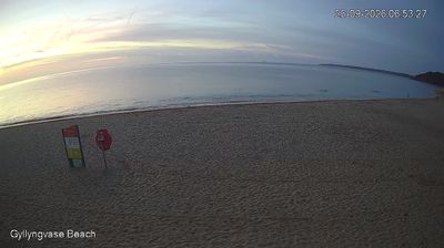 Falmouth › South-east: Gyllyngvase Beach
