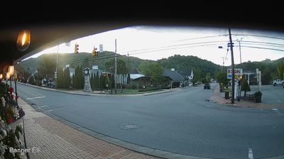 Banner Elk › South-east: Banner Elk Chamber of Commerce - Main Street East - Shawneehaw Avenue South