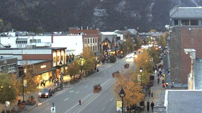 Banff › North: Banff Avenue
