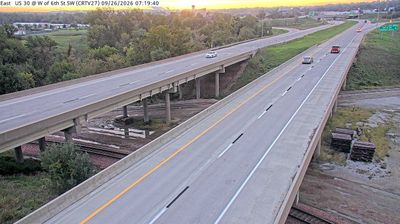 Cedar Rapids: CR - US 30 @ MM 252 (W of 6th St SW)